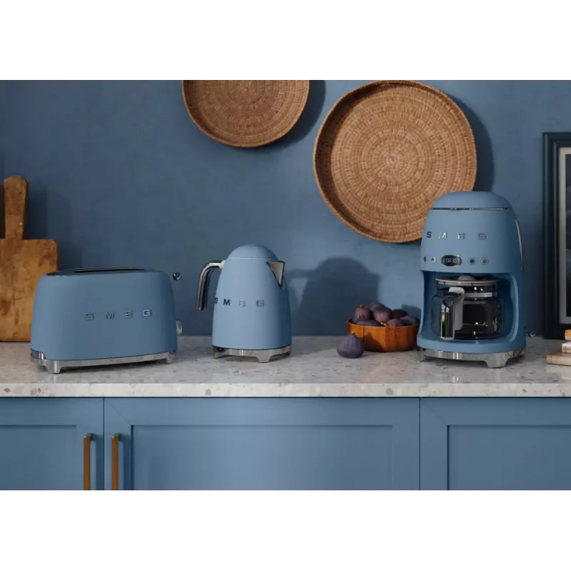 Smeg KLF03SBMEU kanvica 1,7 l 2400 W modrá