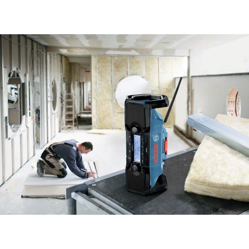 Bosch GPB 18V-2 SC Professional staveniskové rádio čierna, modrá