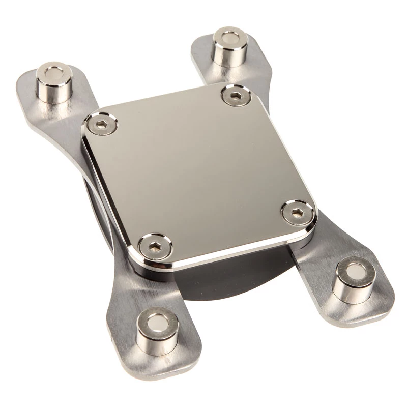 Vodný chladiaci blok Aqua-Computer 21703 — acetal/nikel, socket AM4, 111×75×22 mm, čierna/strieborná