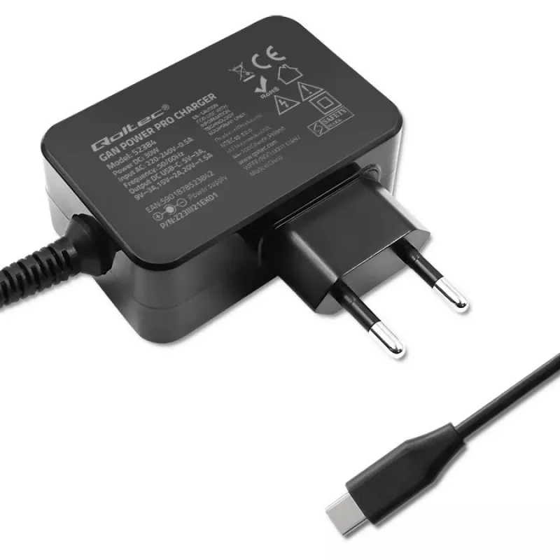 Napájací zdroj QOLTEC 52384 GaN 30W výstup 5–20V USB nabíjačka