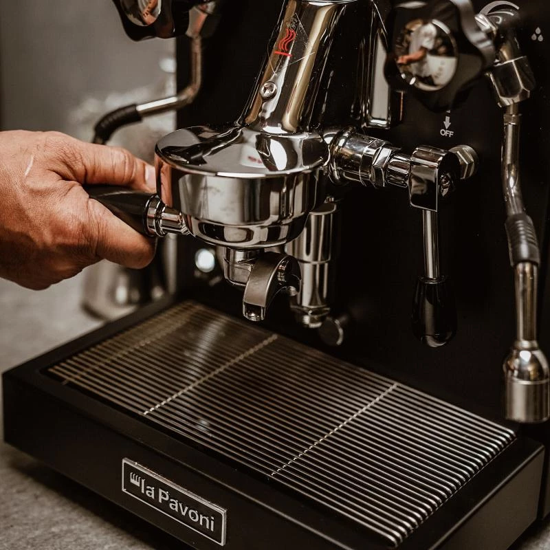 La Pavoni New Cellini Classic LPSCCB01EU espresso kávovar, čierny