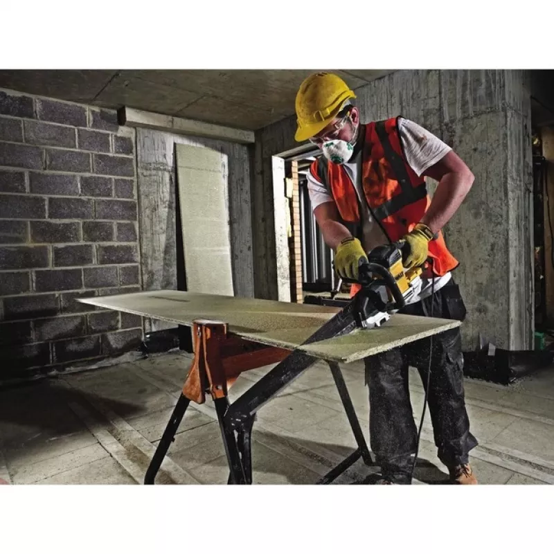 DeWALT DWE397 aligátorová píla