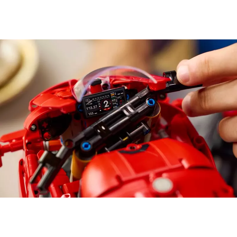 LEGO TECHNIC 42202 Ducati Panigale V4 S motorka