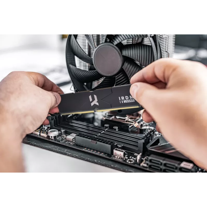 Pamäť DDR5 IRDM 32GB(2*16GB)/8000 CL36 čierna