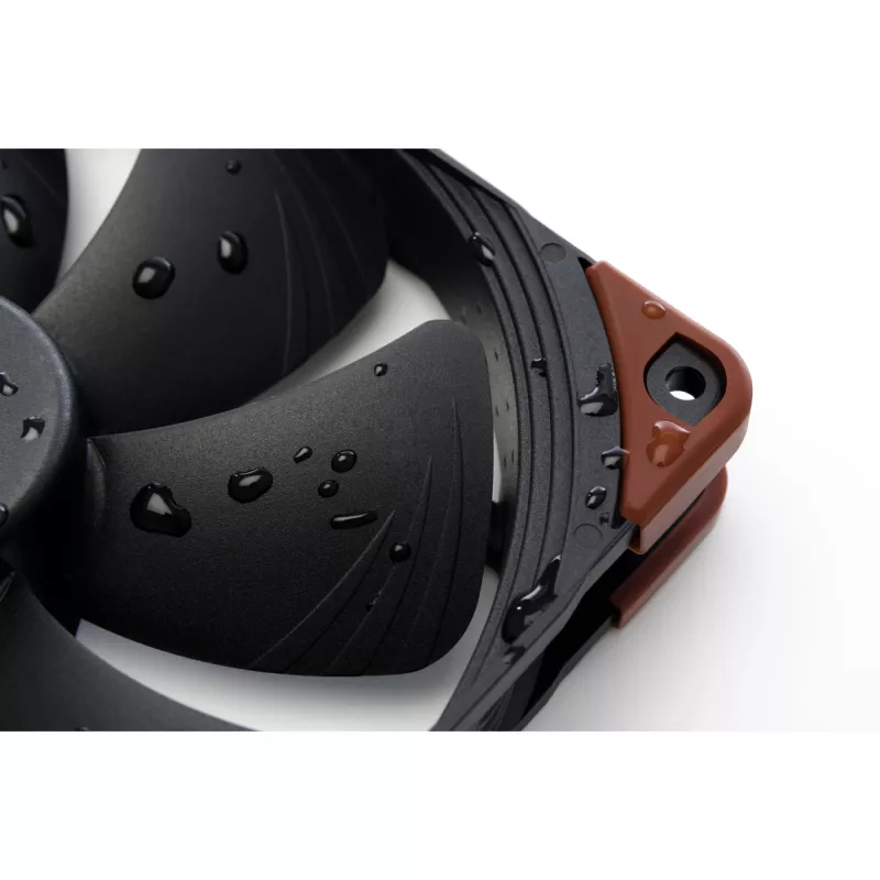 Noctua NF-A14 industrialPPC-2000 PWM ventilátor do skrine, 140x25 mm, 12 V, PWM, 500–2000 ot./min, 182,5 m³/h, 31,5 dB, ložisko SSO, čierna/hnedá