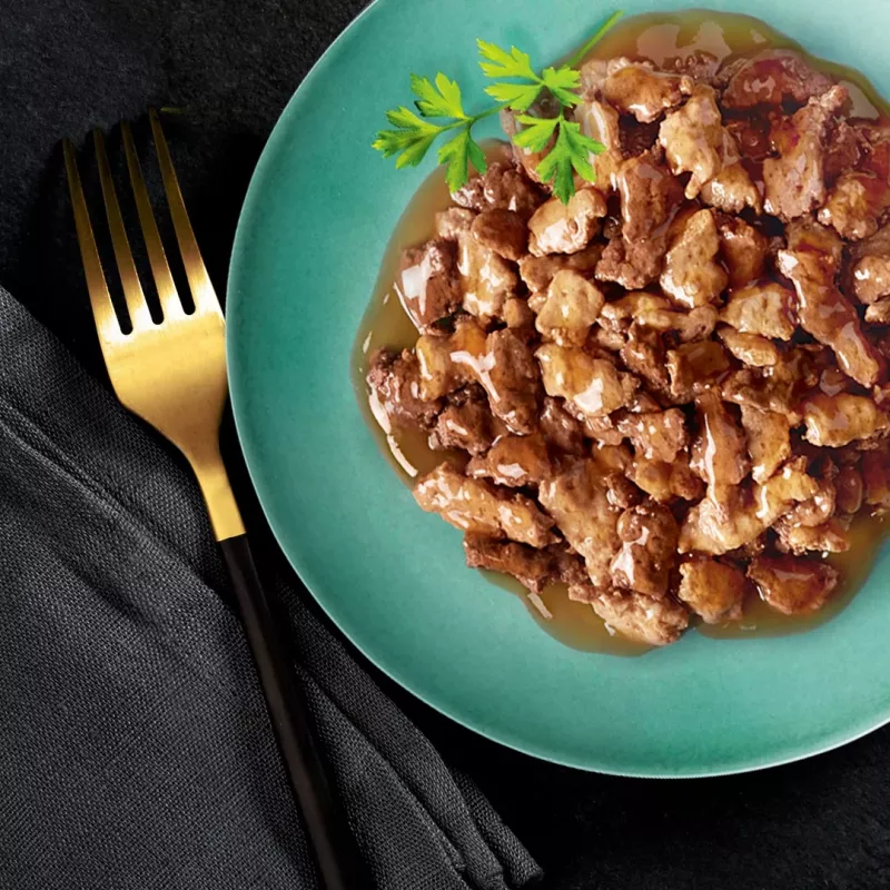 Mokré krmivo pre mačky Sheba Moist, vrecúško 12×85 g (1020 g), kurča a jahňacina, dospelé