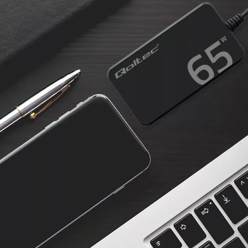 QOLTEC nabíjačka 65W GaN Super Fast štíhla PD 5-20V 3,25A USB-C
