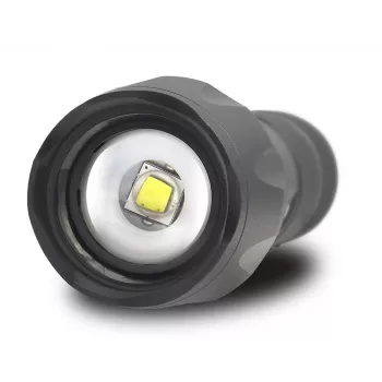 Baterka everActive FL600 — 600 lm, 10 W, hliníkové puzdro, IPX4, 130 mm, 3×AAA, červená