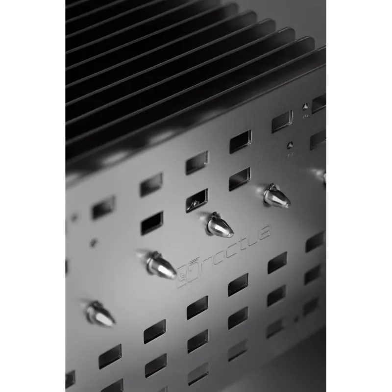 Chladič/radiátor Noctua NH-P1 hliník 158x154x152 mm
