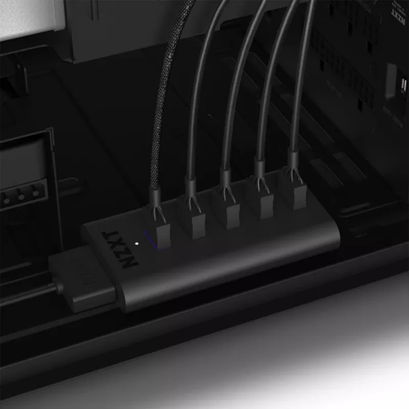 NZXT interný USB 2.0 rozširujúci hub Gen 3 - čierny