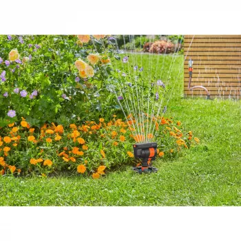 Kruhový postrekovač trávnika Gardena 8272-20 plast čierna