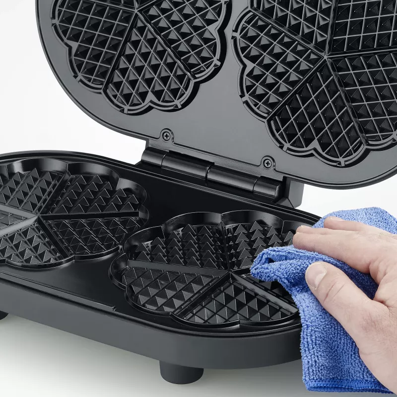 Waffle žehlička Severin WA 2118 2 wafle 1200 W čierna