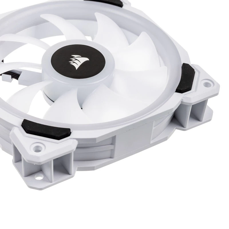 CORSAIR LL120 RGB 120mm biely PWM skriňový ventilátor balenie 3 ks