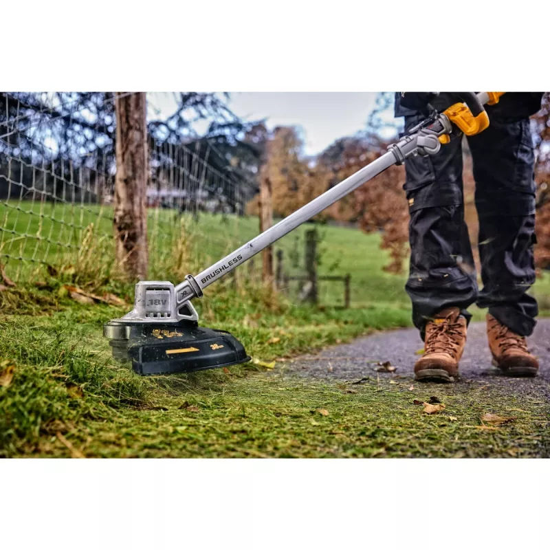 Strunová kosačka DeWALT DCMST561N-XJ