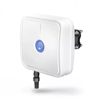 Smerová anténa QuWireless QuMax — smerová PoE/LAN anténa 0,694–2,7 GHz, až do 6 dBi, biela