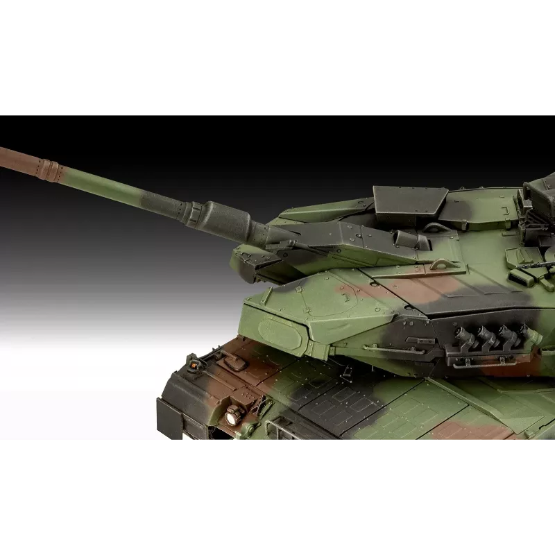 Plastový model REVELL Leopard 2A7A1 vojenský tank stavebnica (mierka neuvedená)