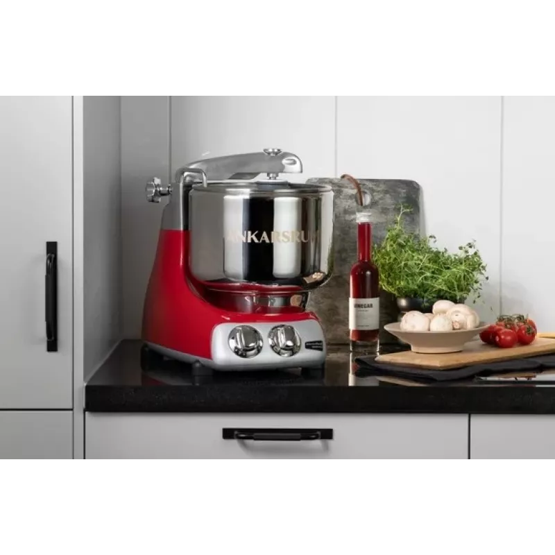 Kuchynský robot Ankarsrum Assistent Original AKR 6230 RD — 1500 W, 7 L nerezová misa, kovové telo, červená