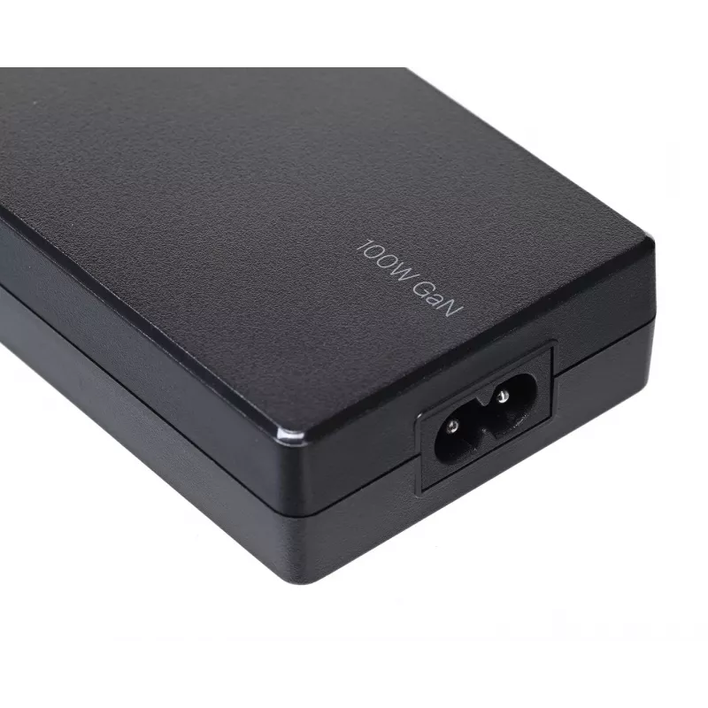 Belkin INC016VFBK napájací adaptér/menič interiér čierna