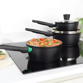 Hrniec Russell Hobbs RH03260EU7 20 cm nepriľnavý, zelený