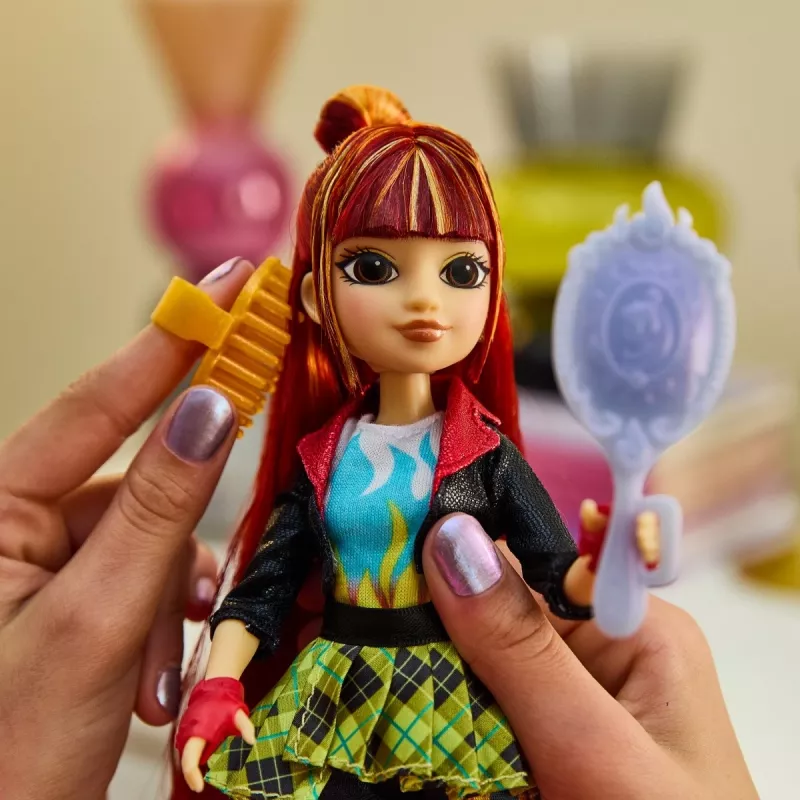Bábika Unicorn Academy Fashion Valentina