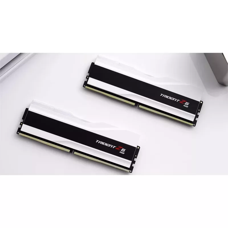 G.Skill DIMM 32 GB DDR5-6000 2x 16 Dual-Kit biela F5-6000J3636F16GX2-TZ5RW Trident Z5