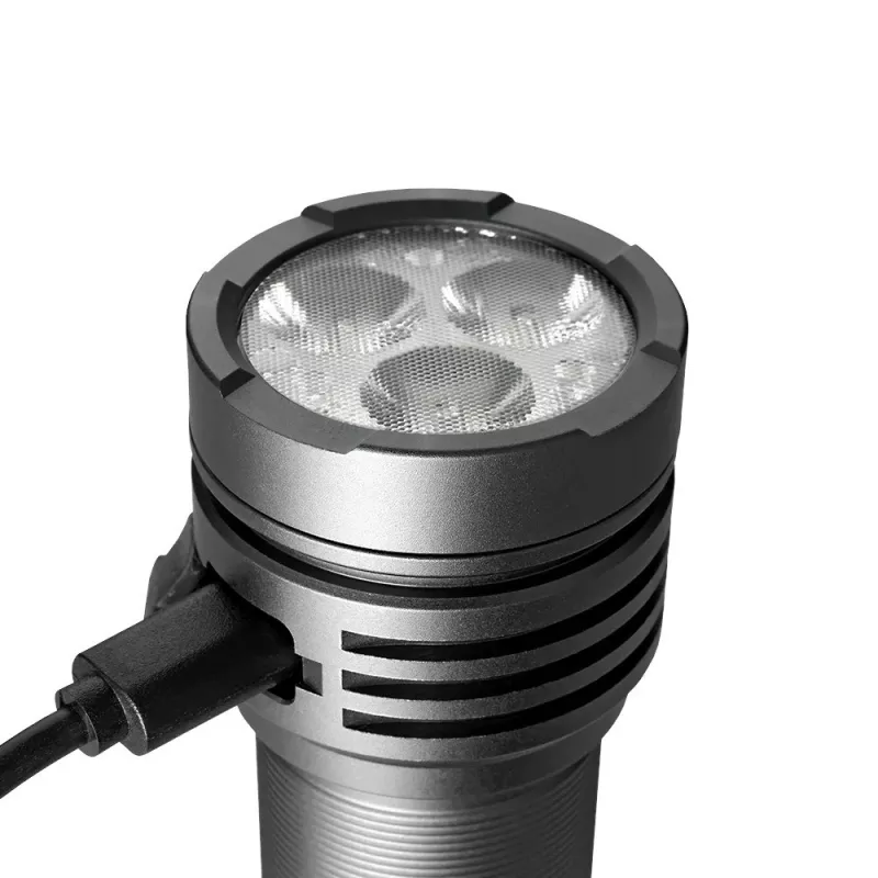 LED baterka everActive LUMINATO R FL-3300R – 3300 lúmenov, nabíjateľná