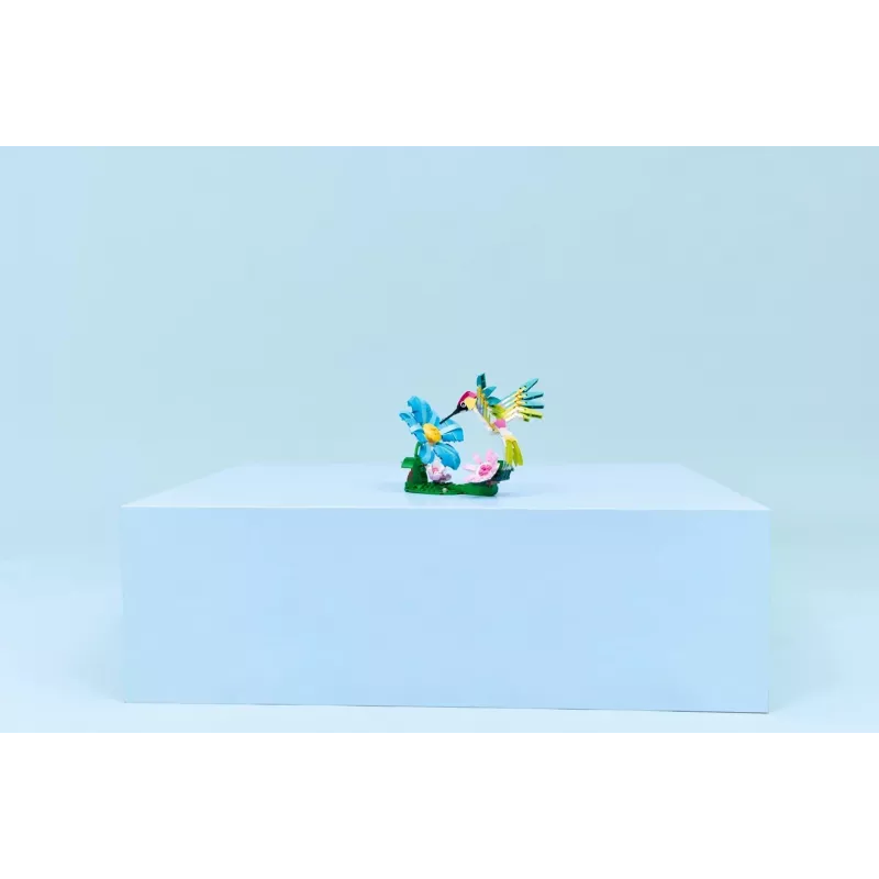 LEGO CREATOR 3 IN 1 31384 Divé zvieratá: Farebný kolibrík