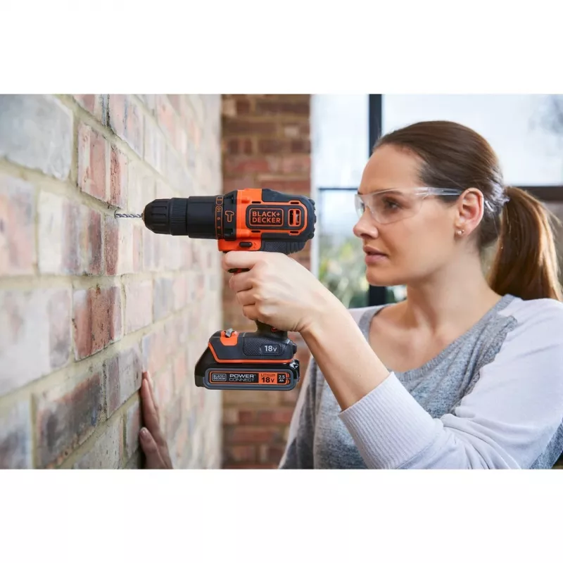 Black & Decker BDCHD18KB-QW bezskľučidlový vrták čierna, oranžová