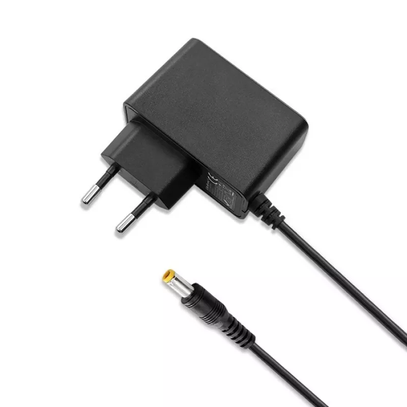 Napájací zdroj do zásuvky 10W 5V, 2A, 5,5x2,5