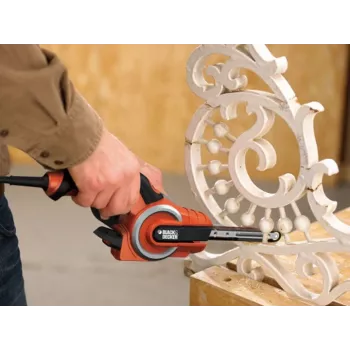 Pásková brúska Black & Decker KA902EK — 400 W, nastaviteľná rýchlosť, brúsna doska 451×13 mm, 230 V, 3 m kábel, s taškou