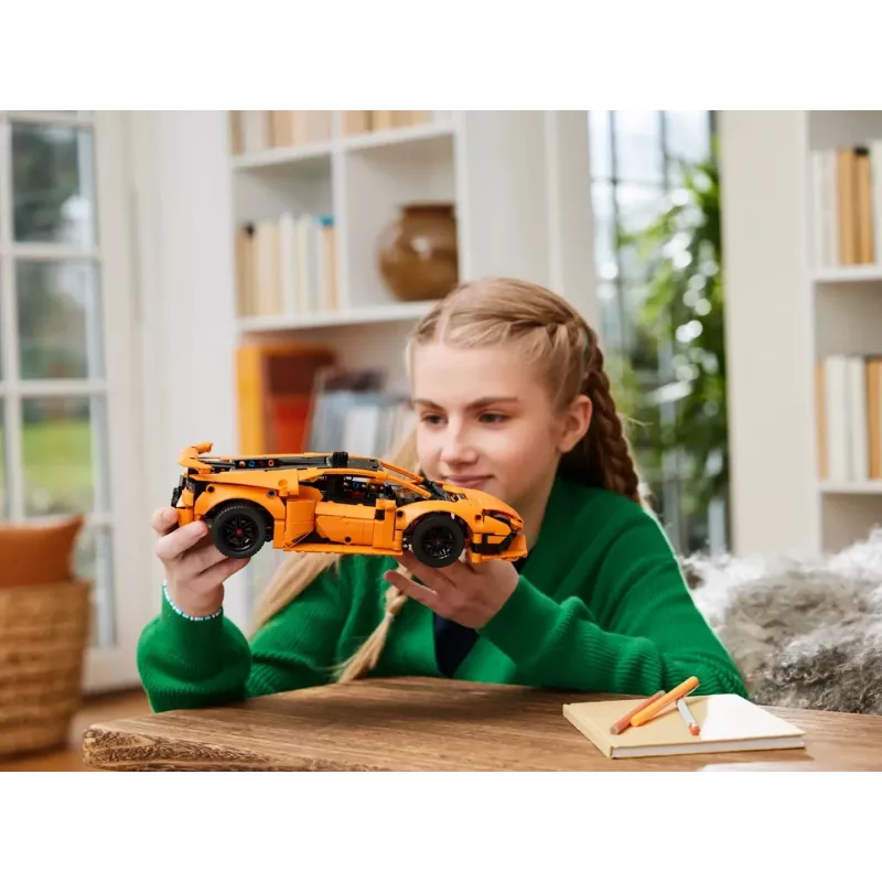 LEGO TECHNIC 42196 Lamborghini Huracán Tecnica oranžová