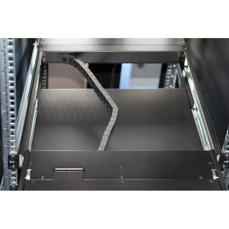DIGITUS DS-72211-3US 19-palcová 16-port LCD KVM rack konzola