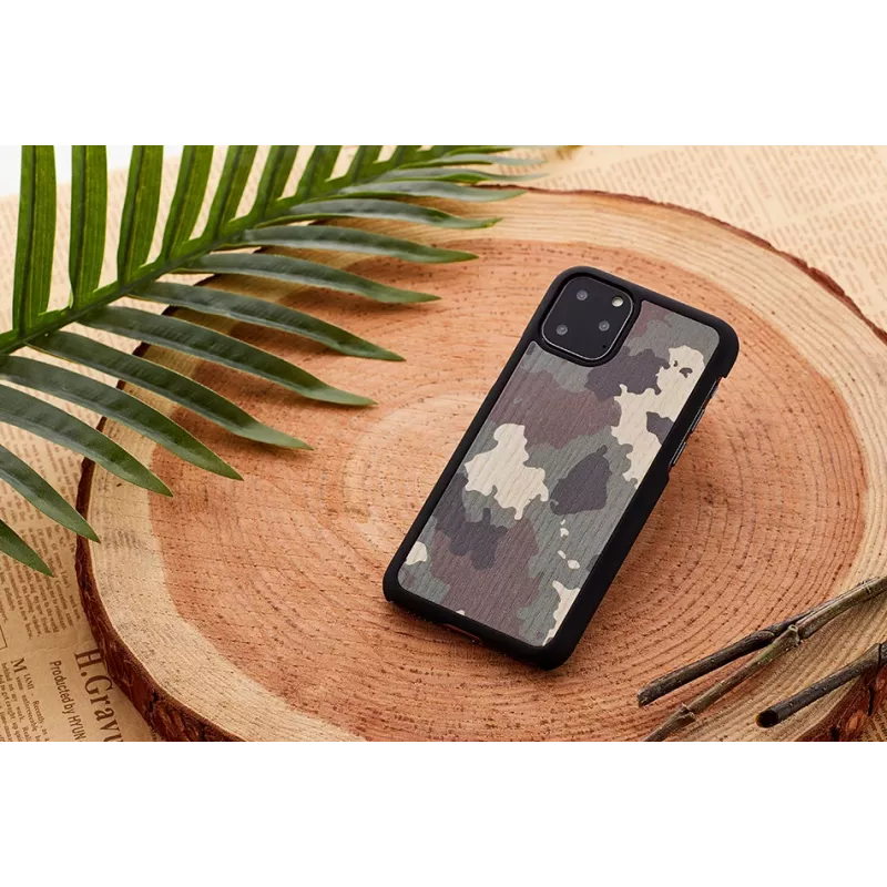 Puzdro na smartphone man and wood pre iPhone 11 Pro Max — maskovanie čierna