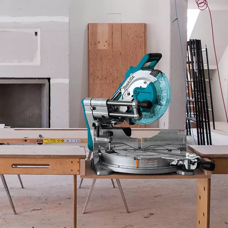 Makita DLS211ZU pokosová píla 4400 ot/min