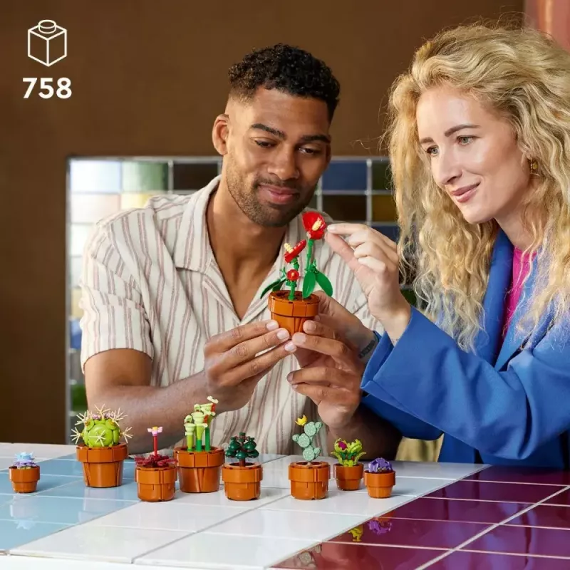 LEGO Icons mini rastliny sada 10329 — 9 malých stavebných modelov rastlín, 758 dielov, od 18 rokov