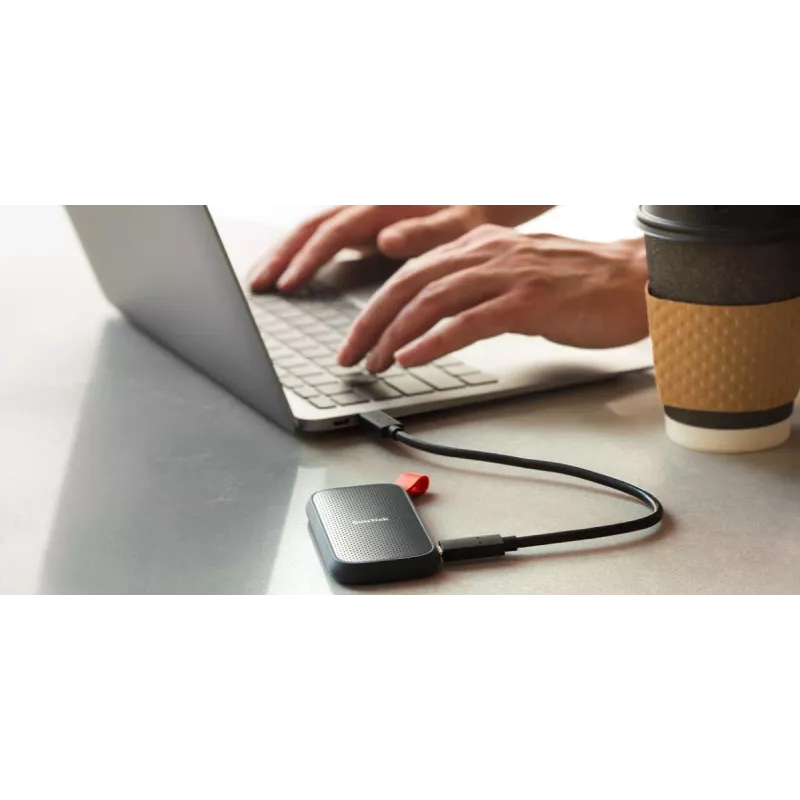 Externý SSD disk SanDisk 1 TB USB Type-C 3.2 Gen 2 SDSSDE30-1T00-G26