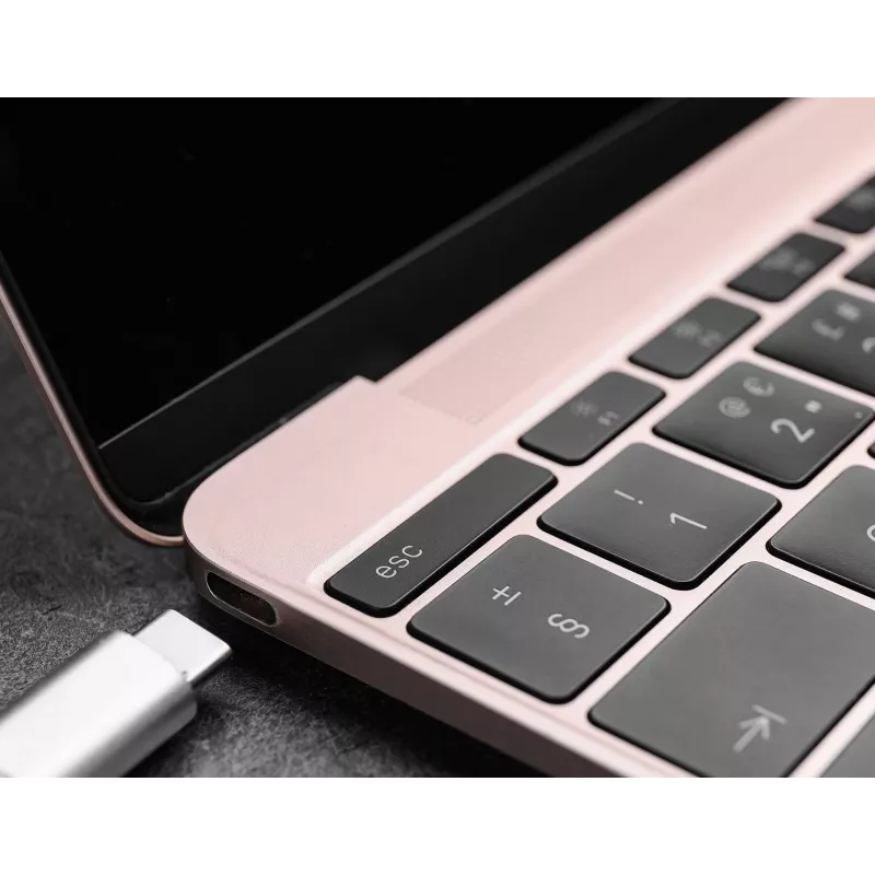 D-Link 5-in-1 USB-C hub s Gigabit Ethernet/Power Delivery