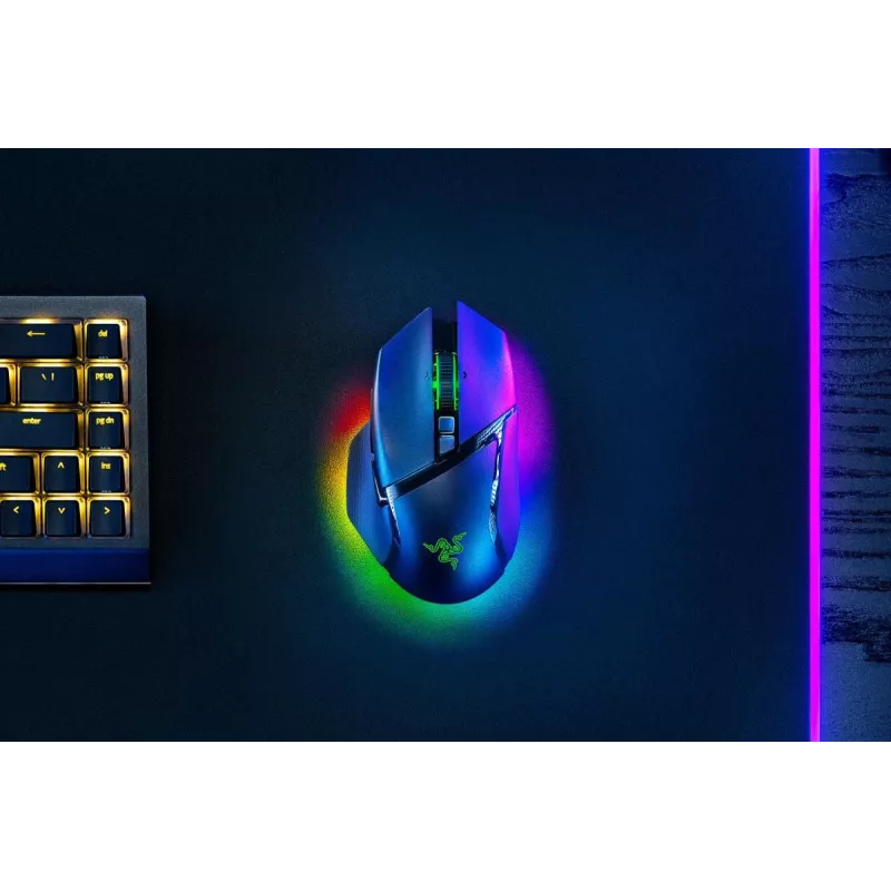 RAZER Basilisk V3 Pro – prispôsobiteľná bezdrôtová herná myš s Razer HyperScroll naklápacím kolieskom