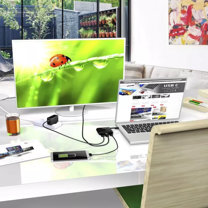 CLUB3D USB Type-C na VGA + USB 3.0 + USB Type-C nabíjanie Mini dock