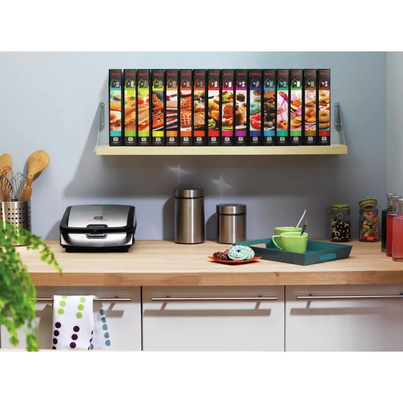 Tefal Snack Collection SW852D sendvičovač 700 W čierna, nerez