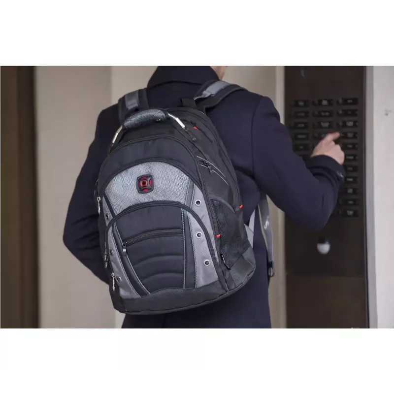 Voľnočasový batoh Wenger SwissGear Synergy