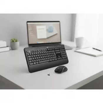 Bezdrôtová sada klávesnice a myši Logitech MK540 Advanced – klávesnica Full-Size QWERTZ, USB prijímač, US rozloženie, ergonomická myš, čierna/biela