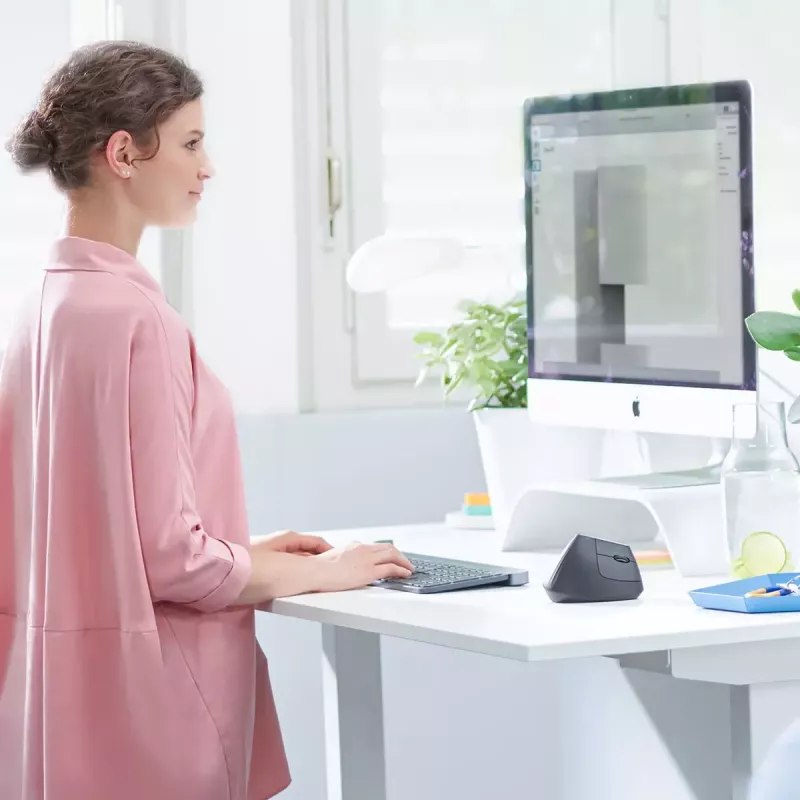 Ergonomická bezdrôtová myš Logitech MX Vertical, MX Vertical, 4000 DPI, RF Wireless + Bluetooth, pre pravákov, grafitová, na kancelárske použitie