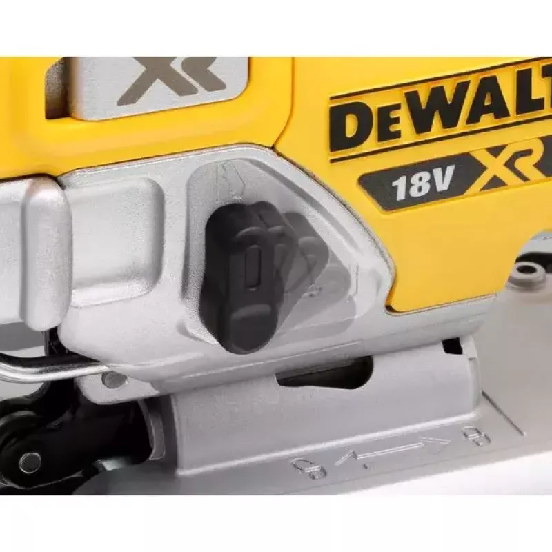 Priamočiara píla DeWALT DCS334NT-XJ bezdrôtová 18V, zdvih 2,6 cm, hĺbka rezu drevo 135 mm, sklon 0–45°, Top-Handle, softgrip