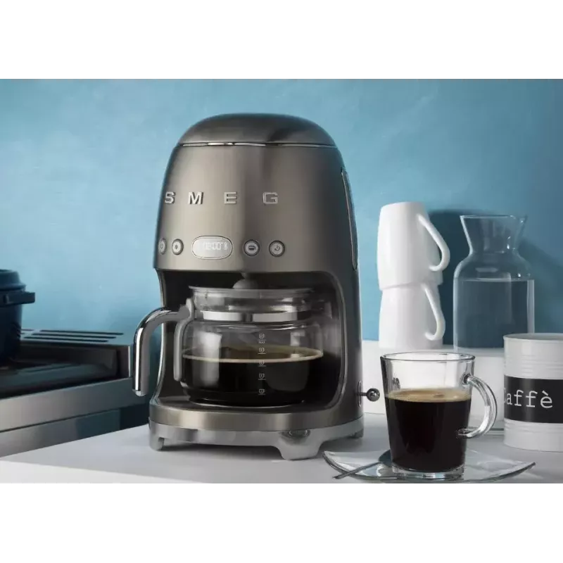Kávovar na kvapkovú kávu Smeg 1,4 L DCF02BLEU