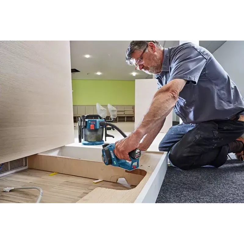 Bosch GHO 12V-20 Professional akumulátorový hobľovač, 12 V, šírka hobľovania 56 mm, bez akumulátora a nabíjačky, modrý/čierny
