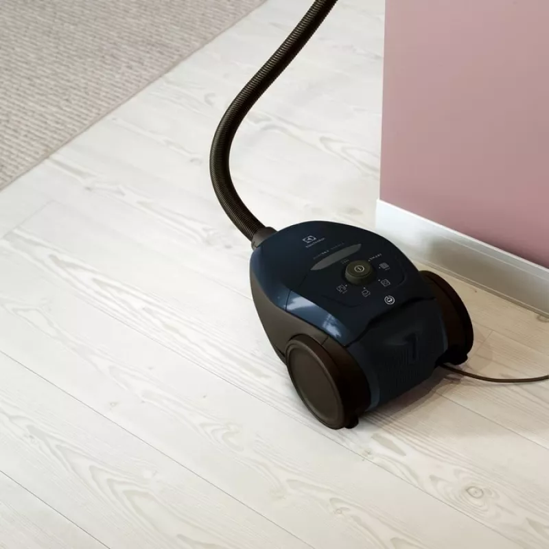 Podlahový vysávač Electrolux PD82-4ST — 3,5 L vrecko na prach, EPA E12, 500 W, 12 m rádius, 57 dB