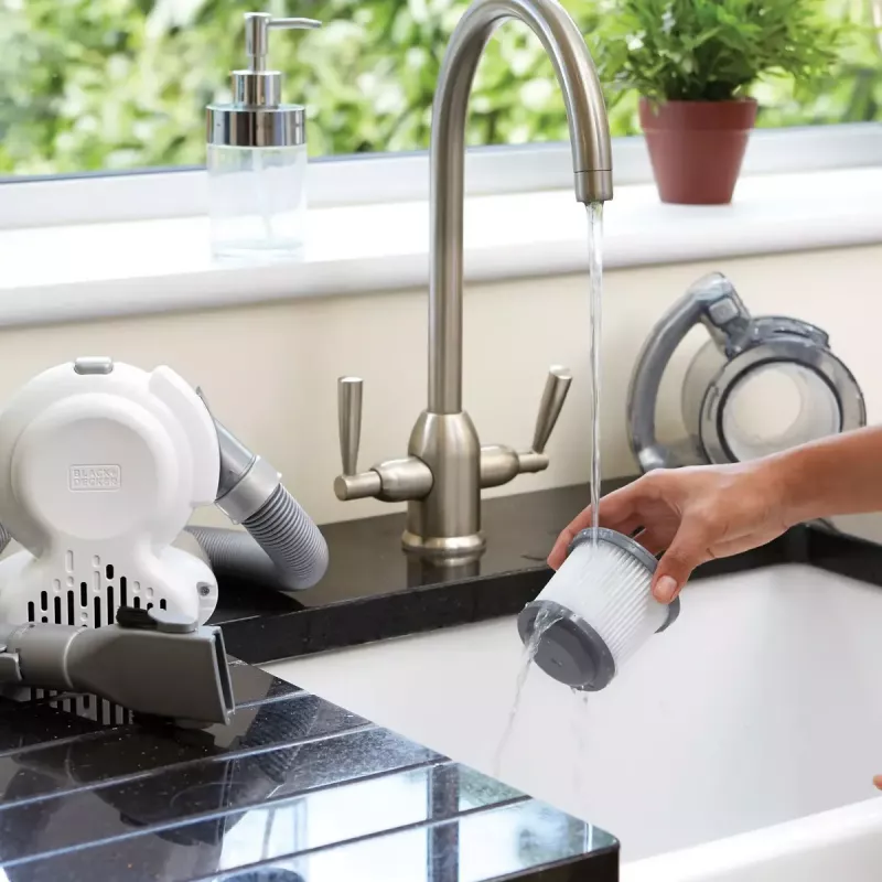 Black & Decker PD1820L-QW Flexi ručný vysávač, chrómový