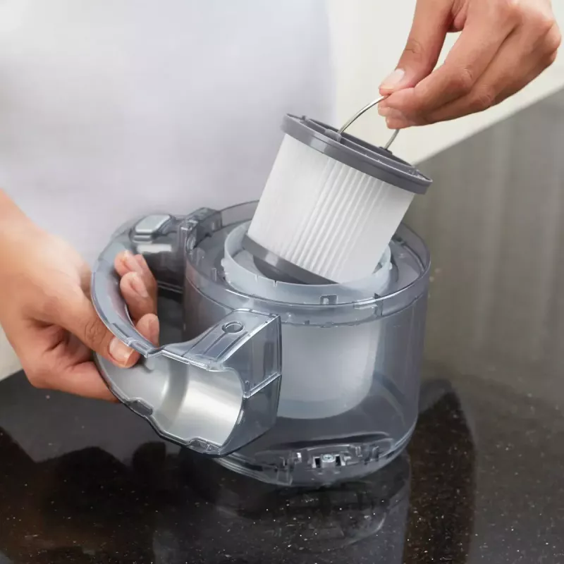 Black & Decker PD1820L-QW Flexi ručný vysávač, chrómový