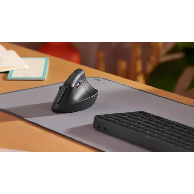 LOGITECH Lift vertikálna ergonomická myš - pravácka - bezdrôtová - grafitovo čierna